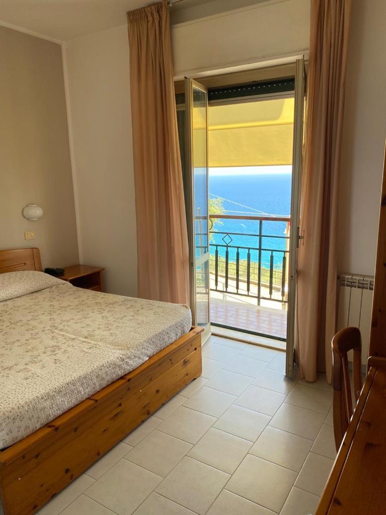 Hotel Rosita Finale Ligure Exterior foto