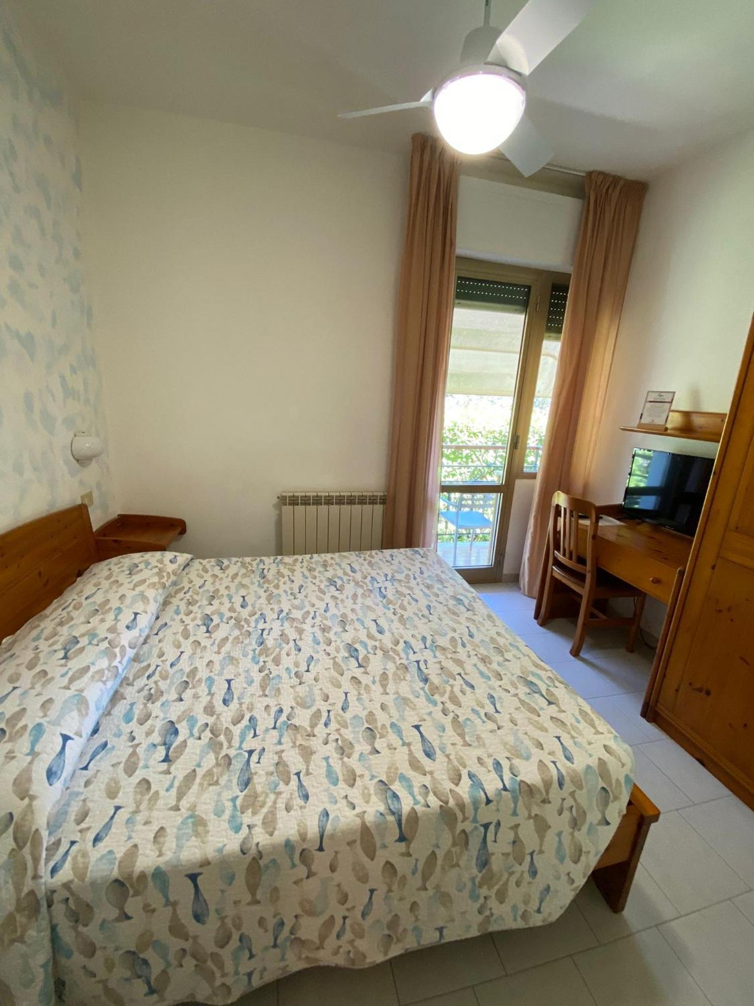 Hotel Rosita Finale Ligure Exterior foto