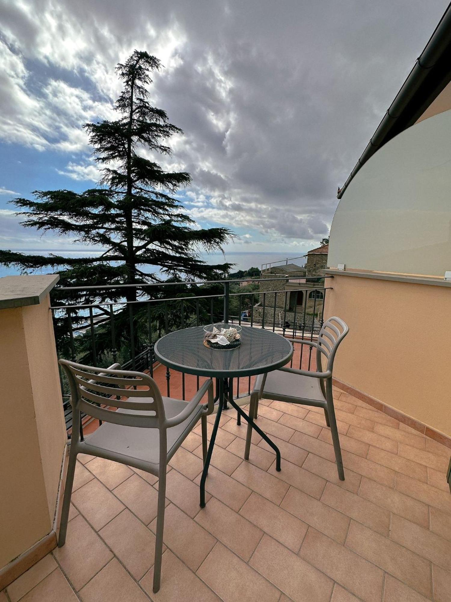 Hotel Rosita Finale Ligure Exterior foto